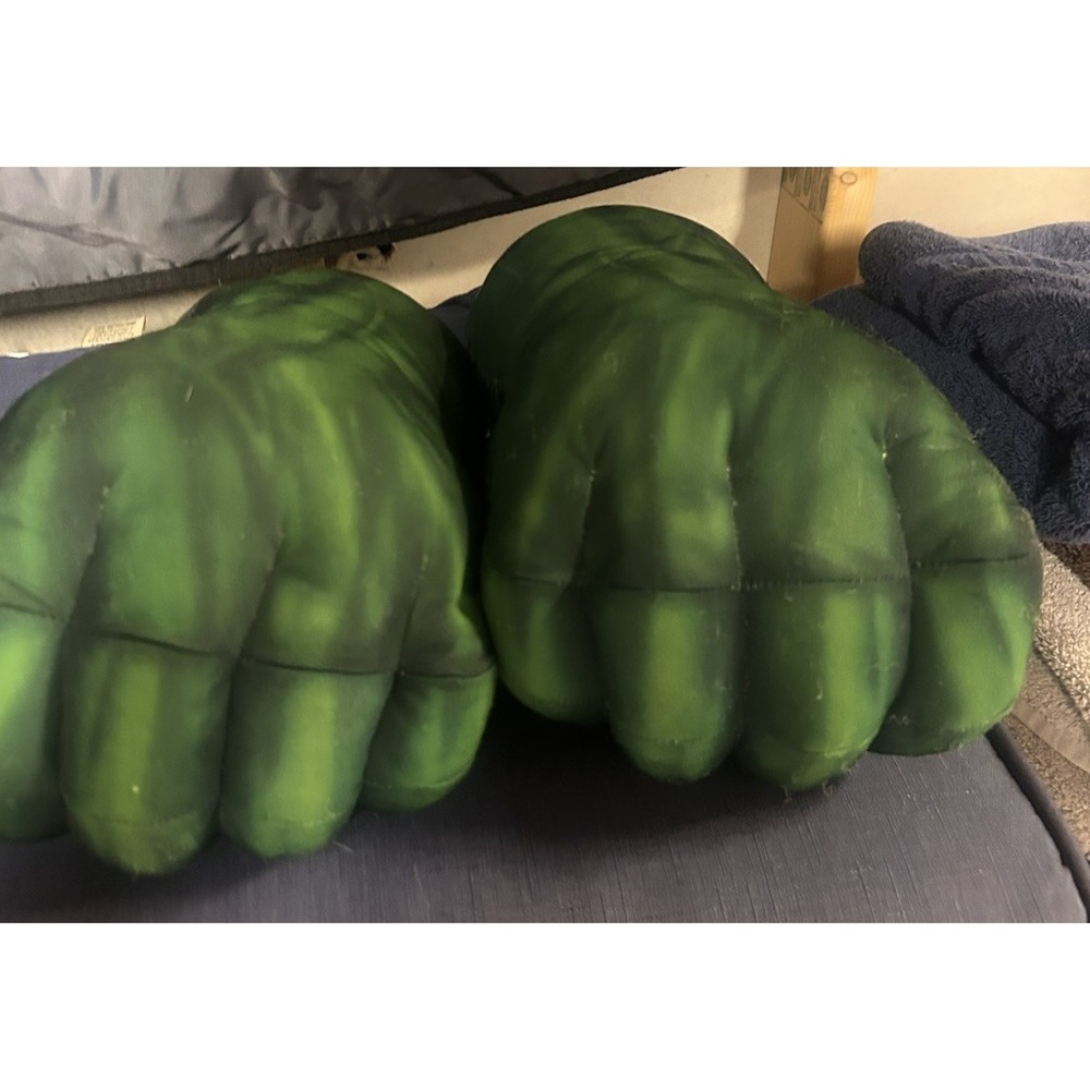 Incredible Hulk Smash Hands Soft Fist Gloves NO SOUND Marvel Avengers Plush 2008